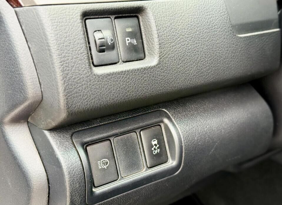 Toyota Camry, VII (XV50) Рестайлинг 2.5 AT (181 л.с.)