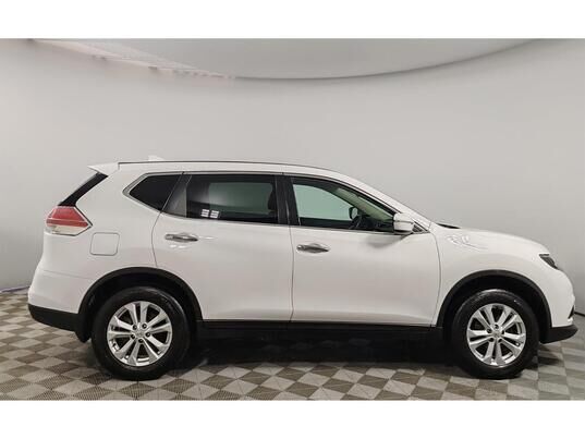 Nissan X-Trail, 2017 г., 100 465 км