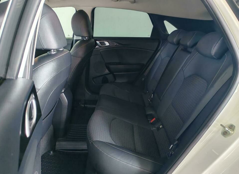 Kia Ceed 1.6 AT (128 л.с.)