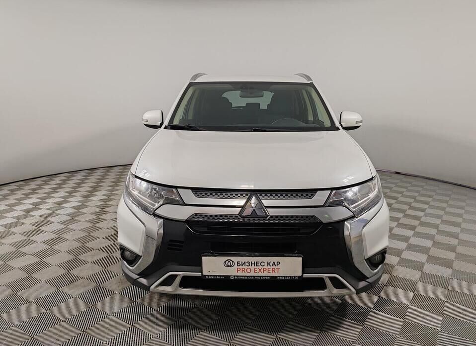 Mitsubishi Outlander, III Рестайлинг 2 2.0 CVT (146 л.с.) 4WD