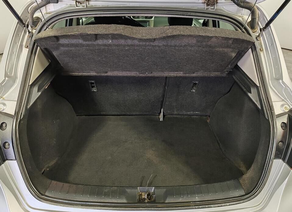 Nissan Tiida, II 1.6 CVT (117 л.с.)