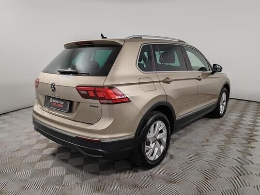 Volkswagen Tiguan, 2021&nbsp;г., 96&nbsp;047&nbsp;км
