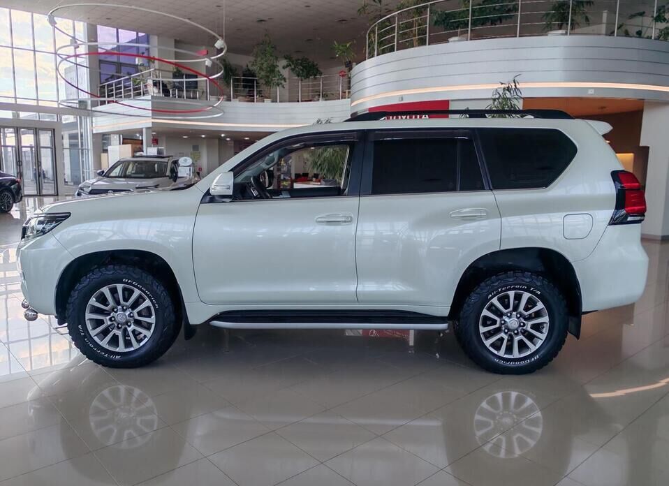 Toyota Land Cruiser Prado, 150 Series Рестайлинг 2 4.0 AT (249 л.с.) 4WD