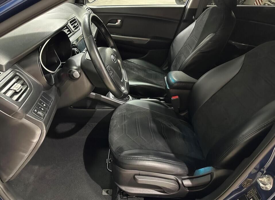 Kia Rio, III Рестайлинг 1.6 MT (123 л.с.)