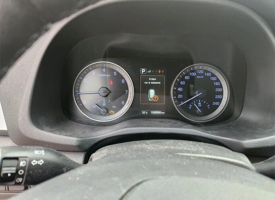 Hyundai Tucson, III 2.0 AT (150 л.с.) 4WD