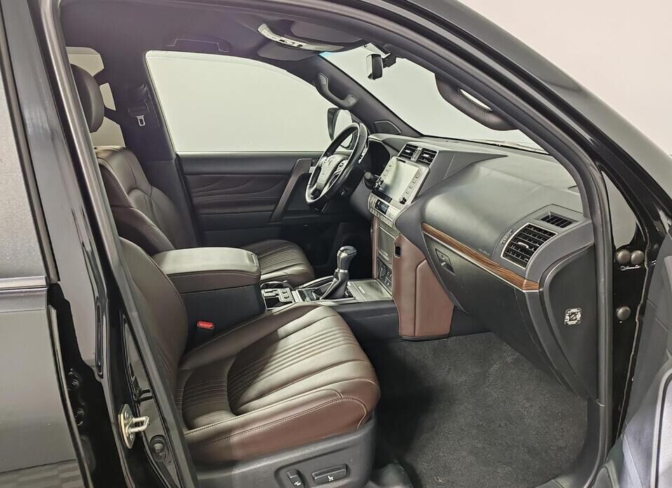 Toyota Land Cruiser Prado, 150 Series Рестайлинг 3 4.0 AT (249 л.с.) 4WD