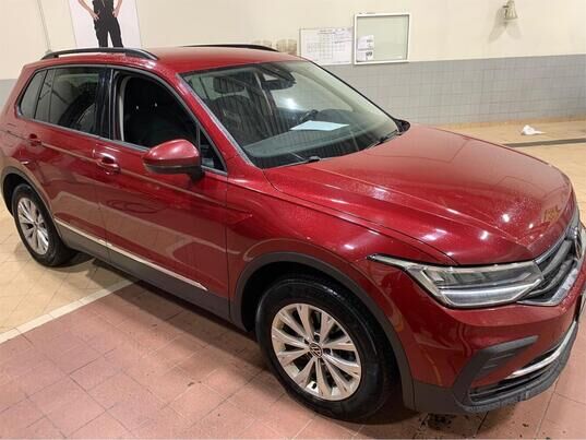Volkswagen Tiguan, 2021 г., 141 314 км