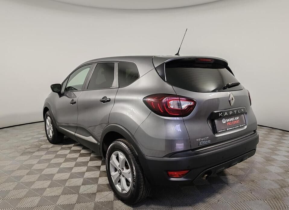 Renault Kaptur, I 1.6 CVT (114 л.с.)