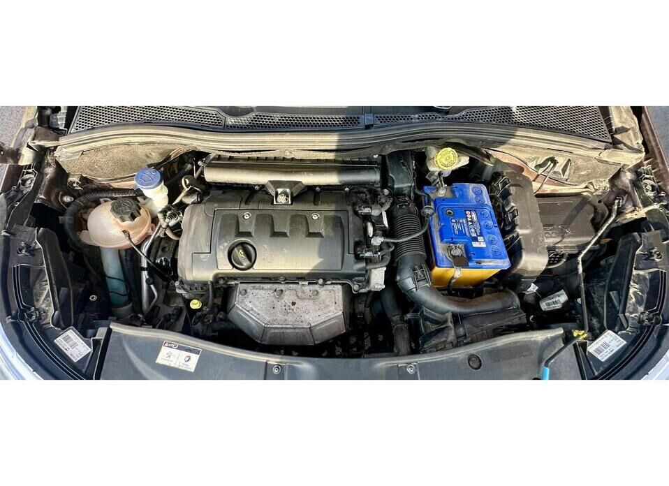 Peugeot 2008, I 1.6 MT (114 л.с.)