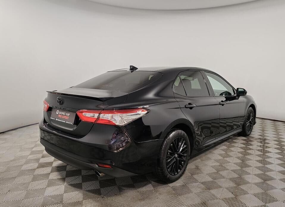 Toyota Camry, VIII (XV70) 2.5 AT (181 л.с.)