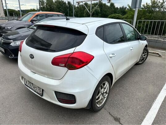 Kia Ceed, 2016 г., 110 941 км