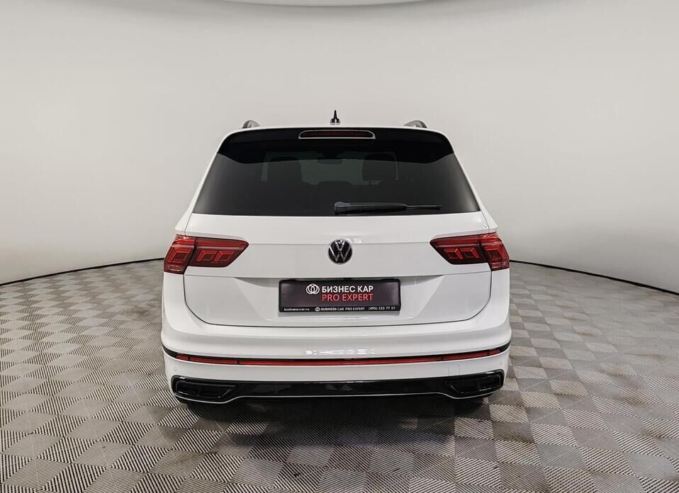 Volkswagen Tiguan, II Рестайлинг 2.0 AMT (180 л.с.) 4WD
