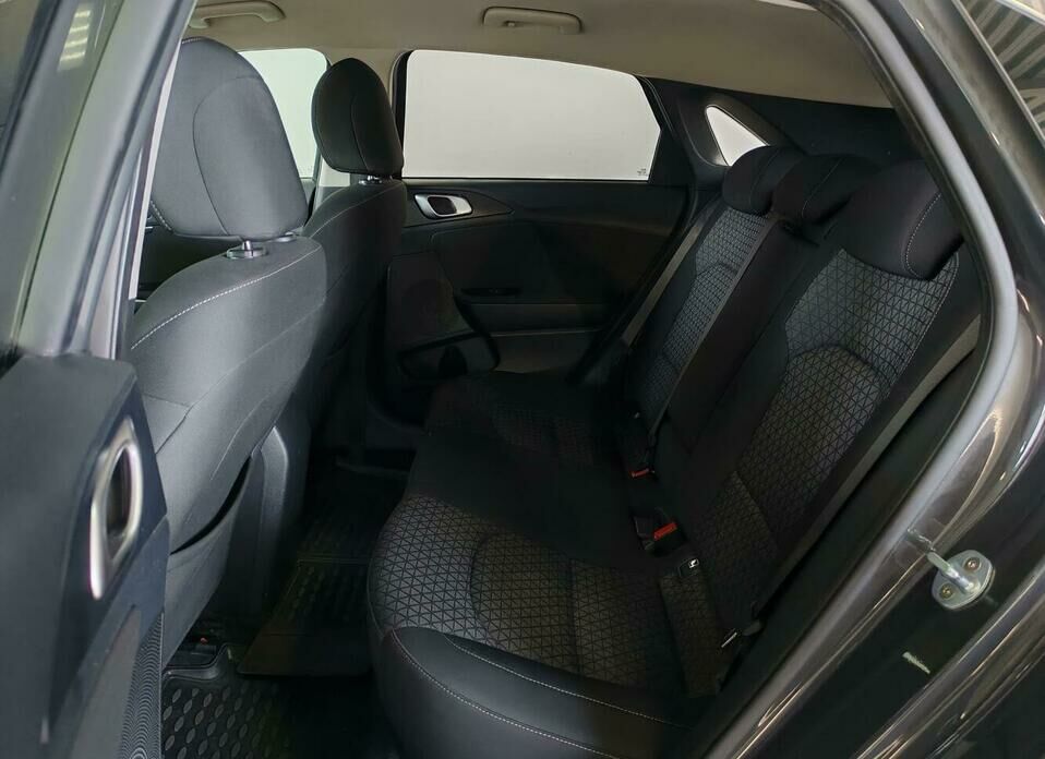 Kia Ceed 1.6 AT (128 л.с.)