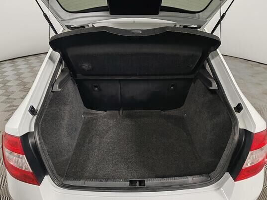 Skoda Rapid, 2014 г., 197 386 км