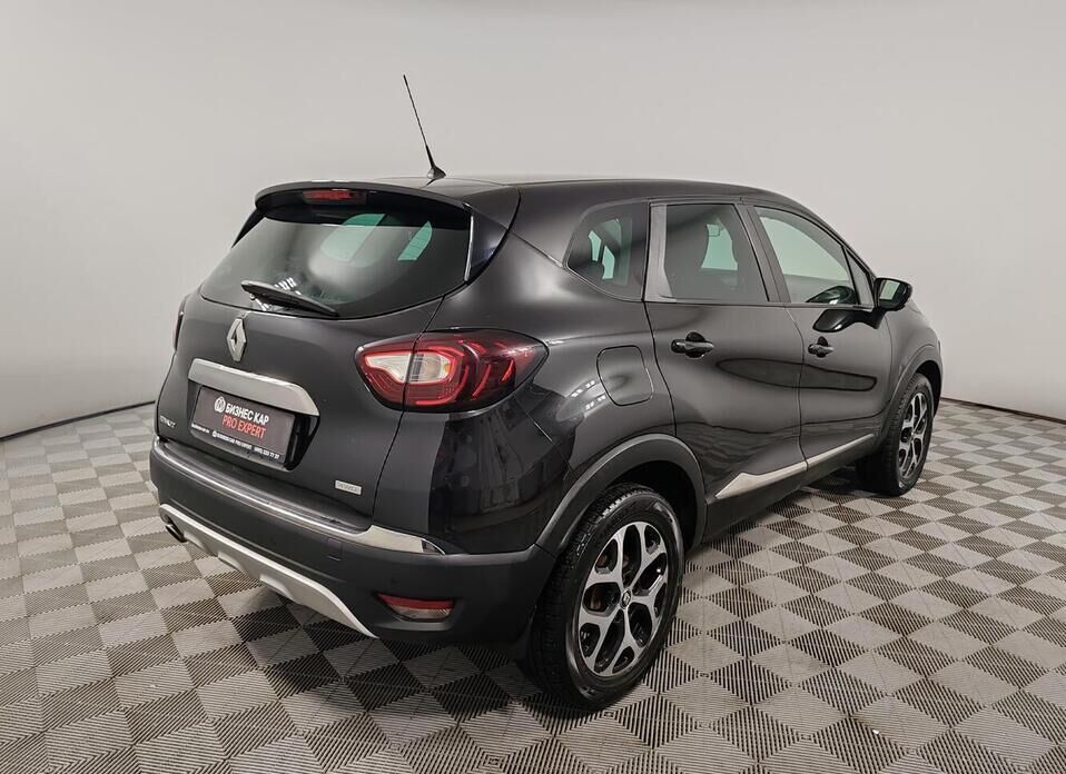 Renault Kaptur, I 2.0 MT (143 л.с.) 4WD