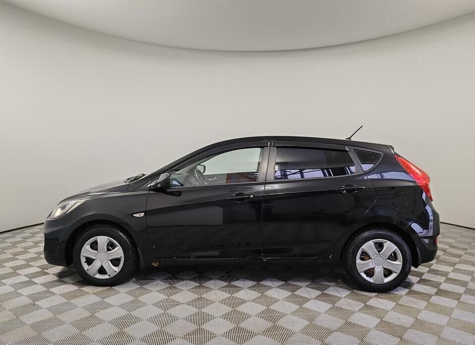 Hyundai Solaris, I 1.4 AT (107 л.с.)