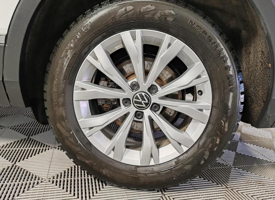Volkswagen Tiguan, II Рестайлинг 1.4 AMT (150 л.с.)