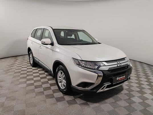 Mitsubishi Outlander, 2019&nbsp;г., 135&nbsp;978&nbsp;км