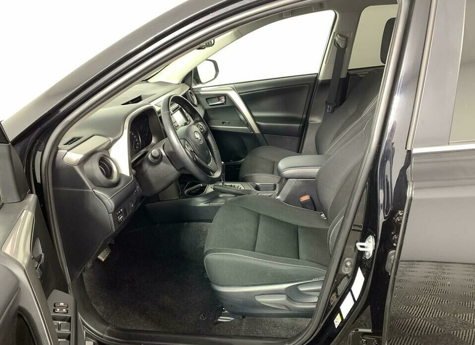 Toyota RAV4 2.2d AT (150 л.с.) 4WD