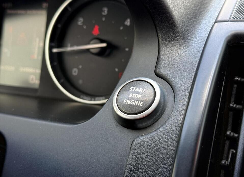 Land Rover Freelander, II Рестайлинг 2 2.2d AT (190 л.с.) 4WD