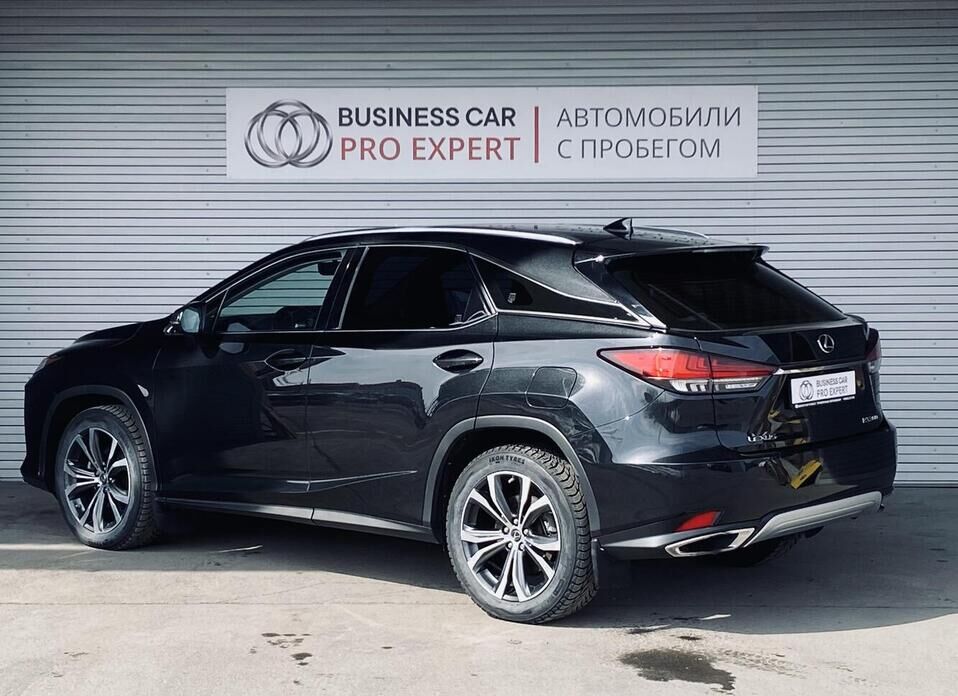 Lexus RX, IV Рестайлинг 300 2.0 AT (238 л.с.) 4WD