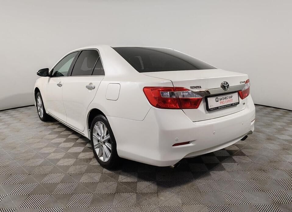 Toyota Camry, VII (XV50) 3.5 AT (249 л.с.)