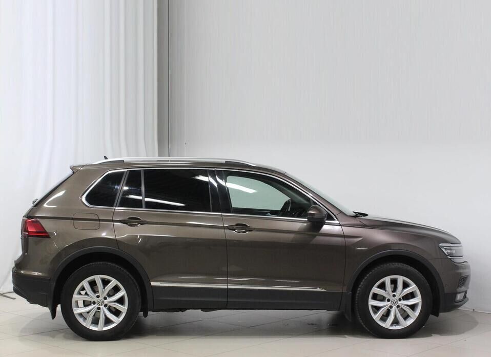 Volkswagen Tiguan, II 2.0d AMT (150 л.с.) 4WD