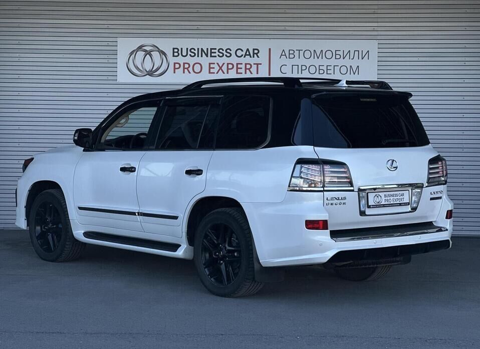 Lexus LX, III Рестайлинг 570 5.7 AT (367 л.с.) 4WD