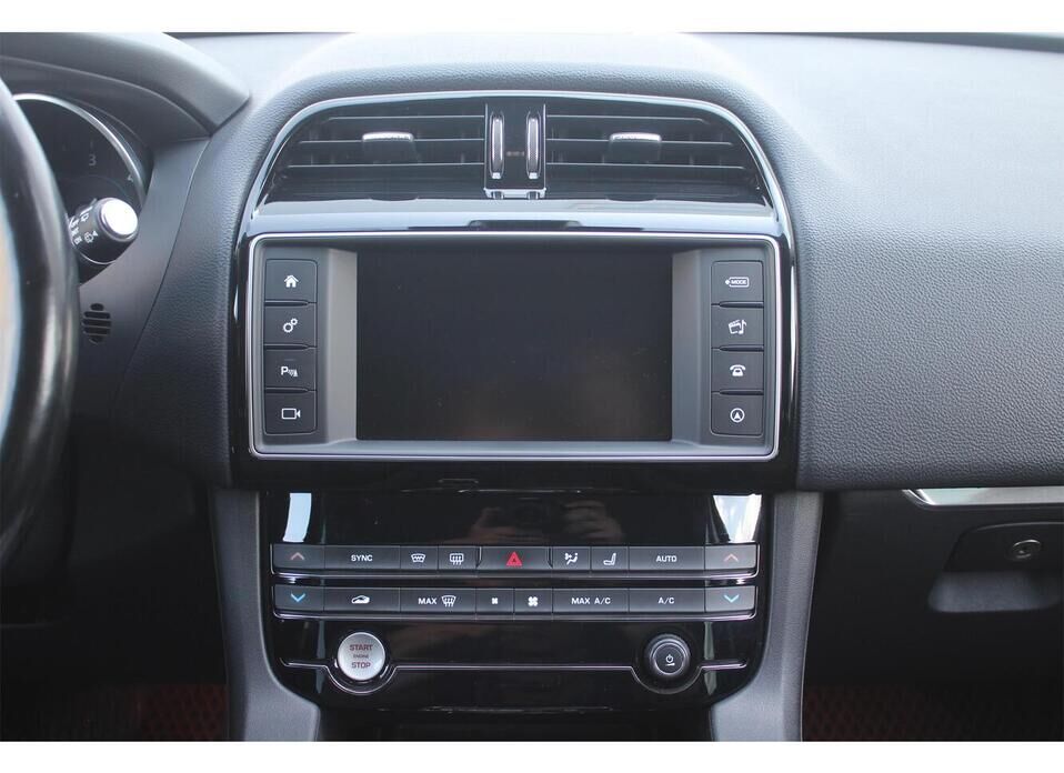 Jaguar F-Pace, I 2.0d AT (180 л.с.) 4WD