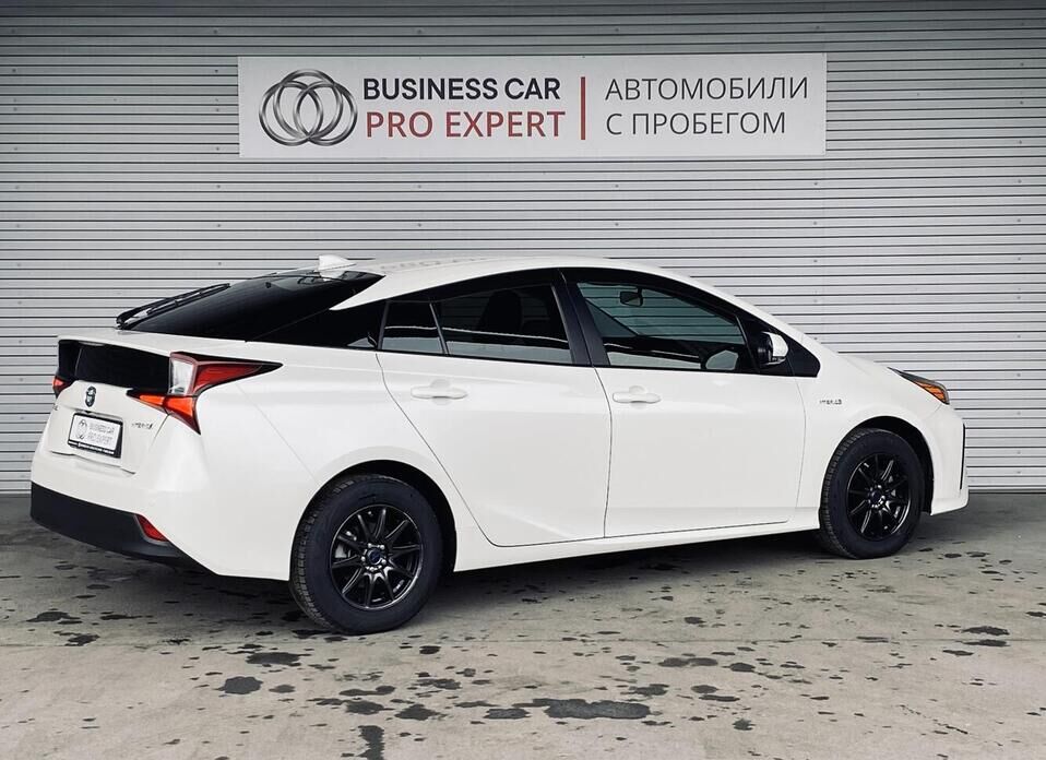 Toyota Prius, IV Рестайлинг (XW50) 1.8hyb AT (98 л.с.)