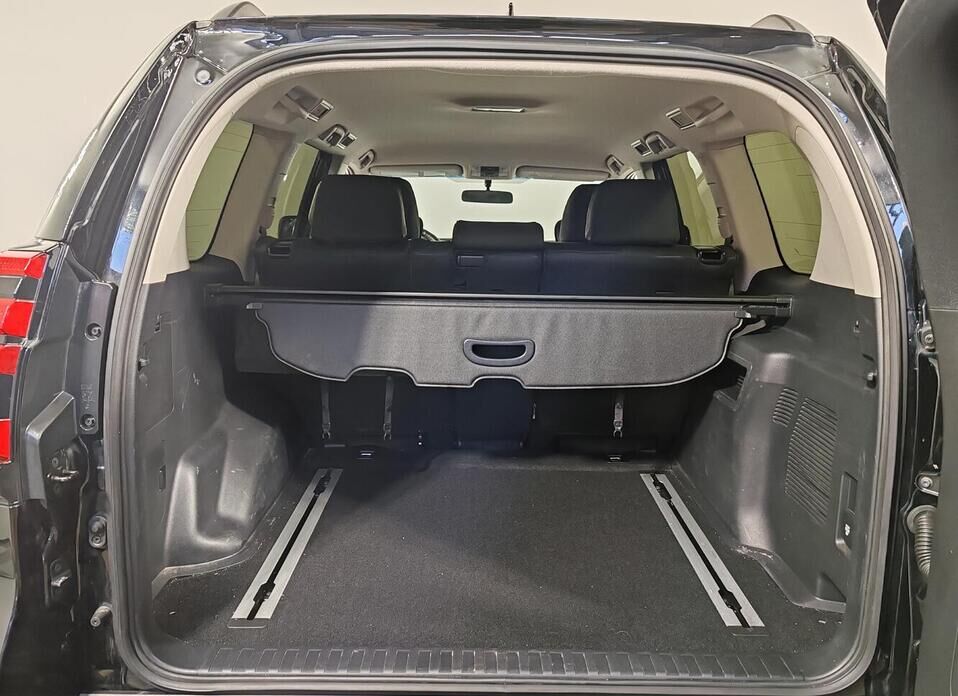 Toyota Land Cruiser Prado, 150 Series Рестайлинг 3 2.7 AT (163 л.с.) 4WD