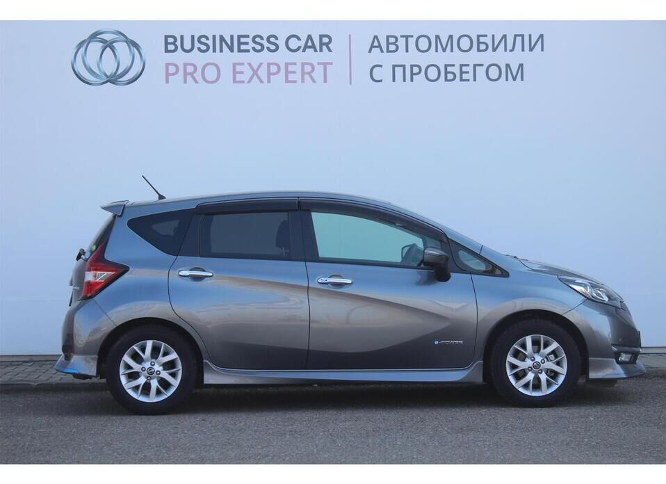 Nissan Note 1.2 CVT (98 л.с.)