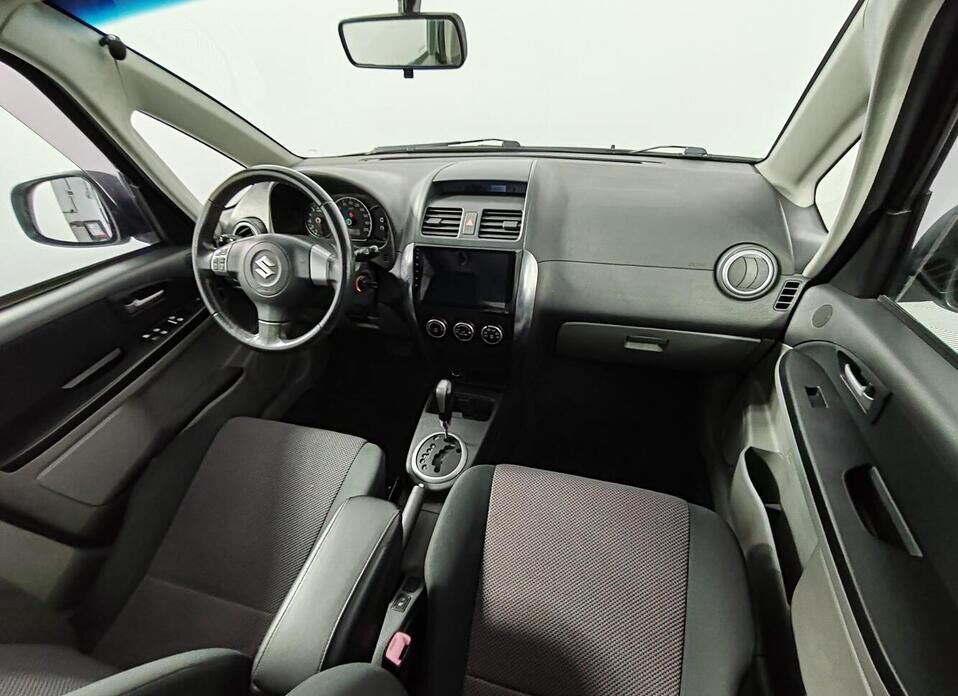 Suzuki SX4 1.6 AT (107 л.с.)