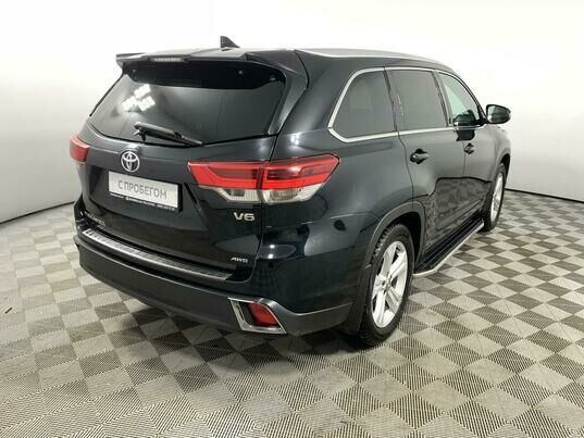 Toyota Highlander, 2017 г., 70 109 км