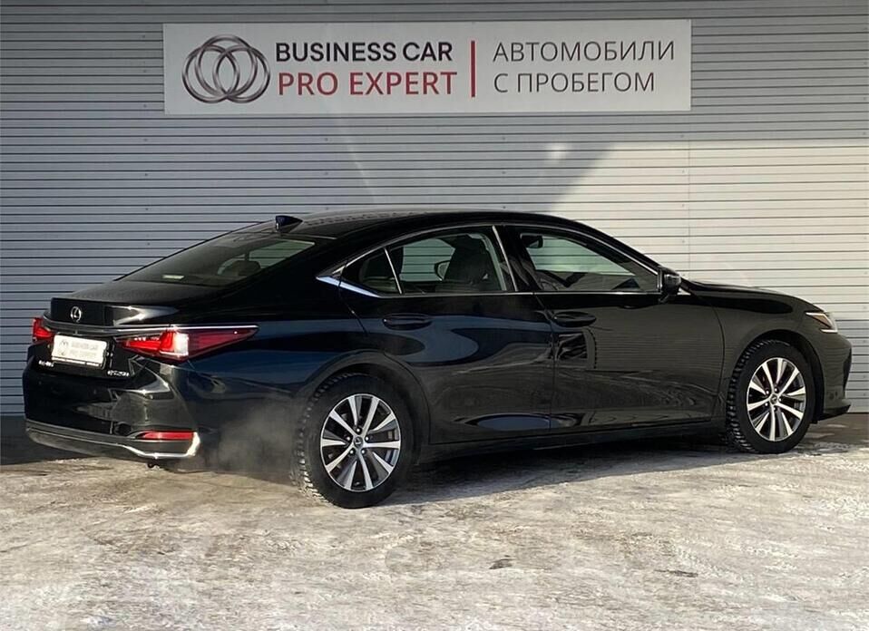 Lexus ES, VII 250 2.5 AT (200 л.с.)