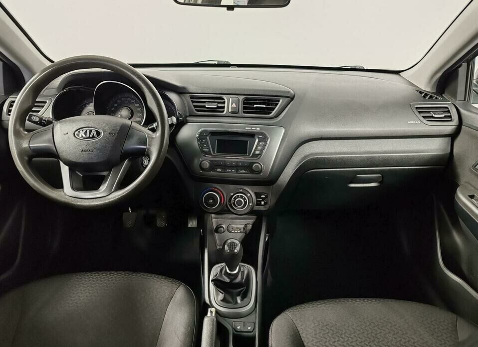 Kia Rio 5-speed 1.6 MT (123 л.с.)