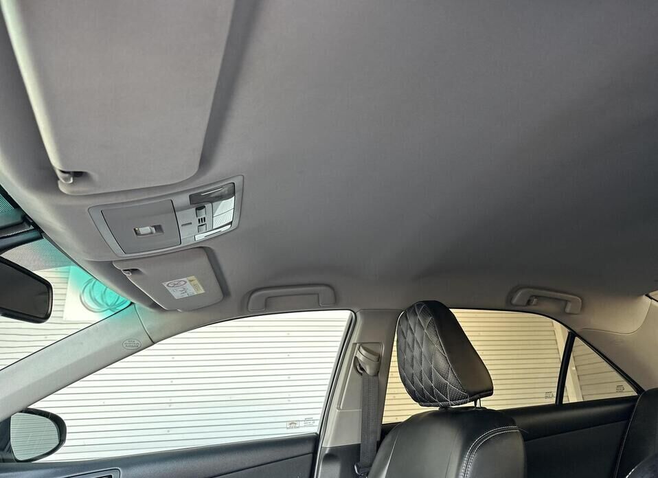 Toyota Camry, VII (XV50) Рестайлинг 2.5 AT (181 л.с.)
