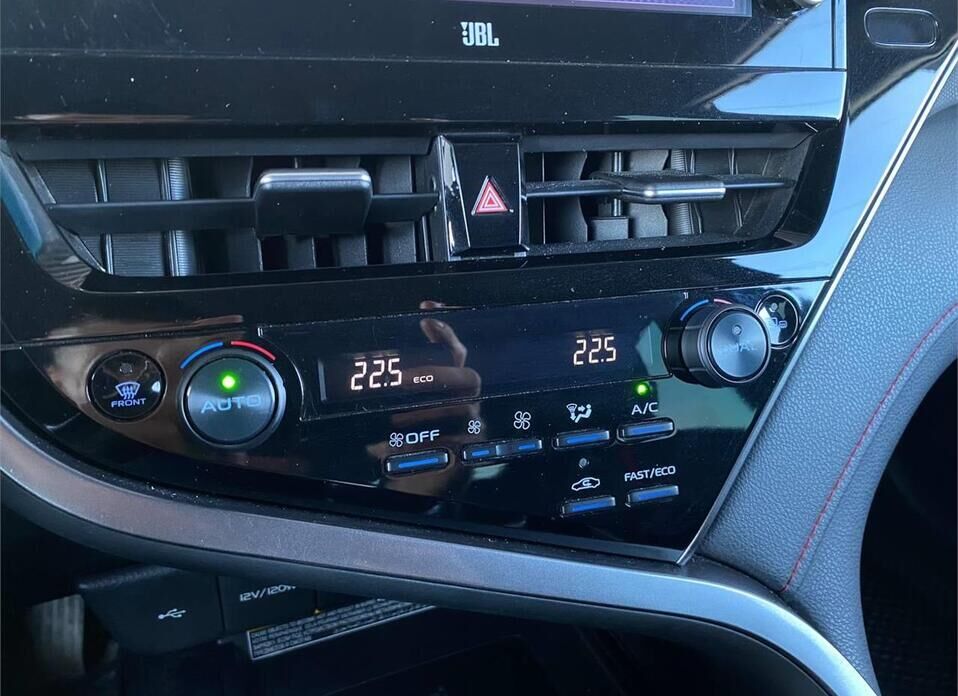 Toyota Camry, VIII (XV70) Рестайлинг 3.5 AT (249 л.с.)