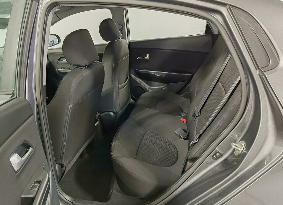 Kia Rio 5-speed 1.6 MT (123 л.с.)