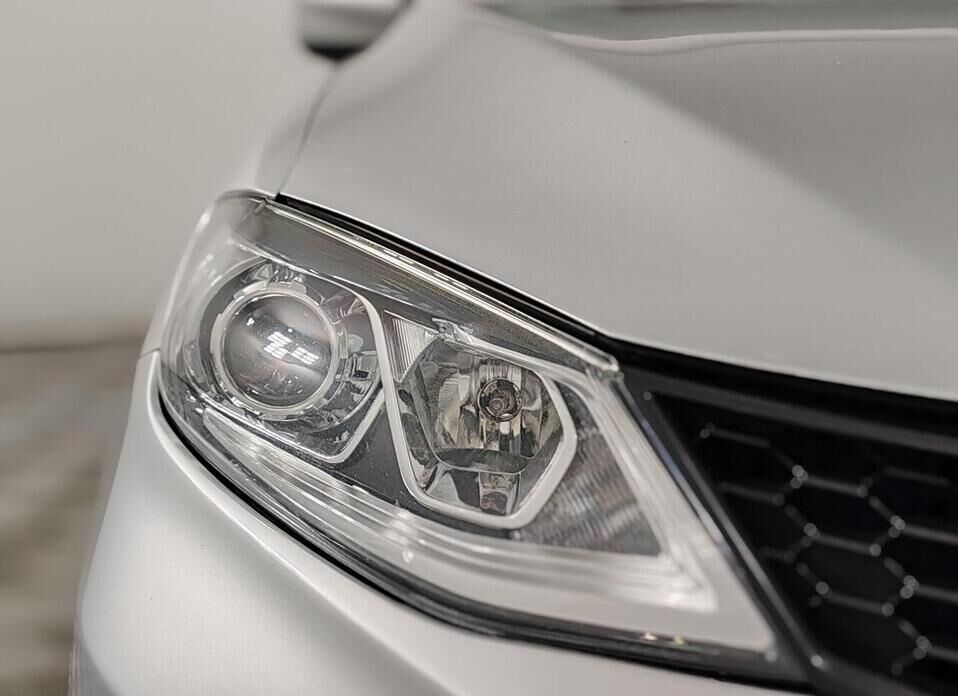 Nissan Tiida, II 1.6 CVT (117 л.с.)
