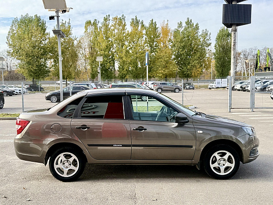 LADA (ВАЗ) Granta, 2019 г., 26 117 км