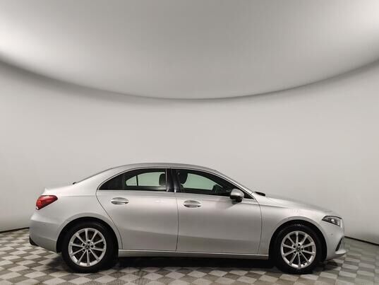 Mercedes-Benz A-Класс, 2019&nbsp;г., 46&nbsp;810&nbsp;км