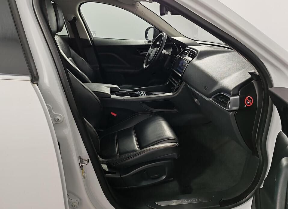 Jaguar F-Pace, I 2.0d AT (180 л.с.) 4WD