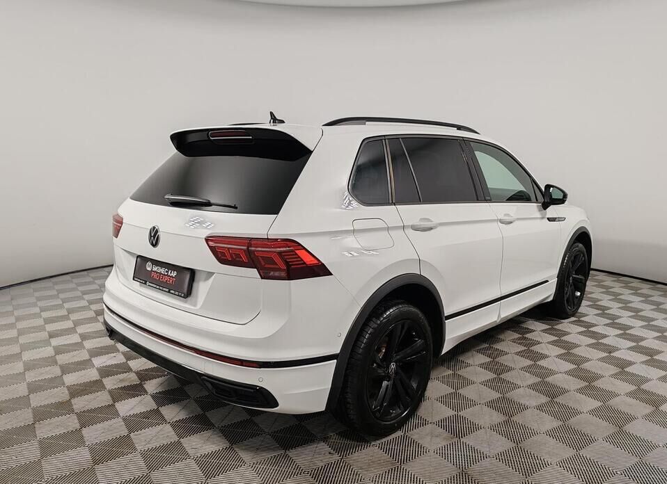 Volkswagen Tiguan, II Рестайлинг 2.0 AMT (180 л.с.) 4WD