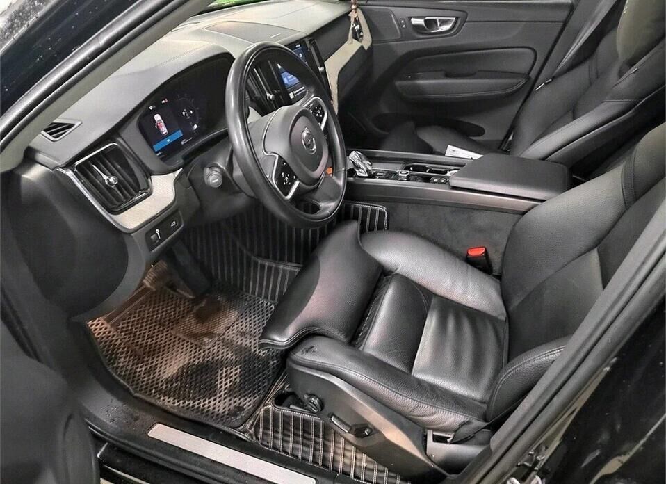 Volvo XC60, II Рестайлинг 2.0d AT (197 л.с.) 4WD