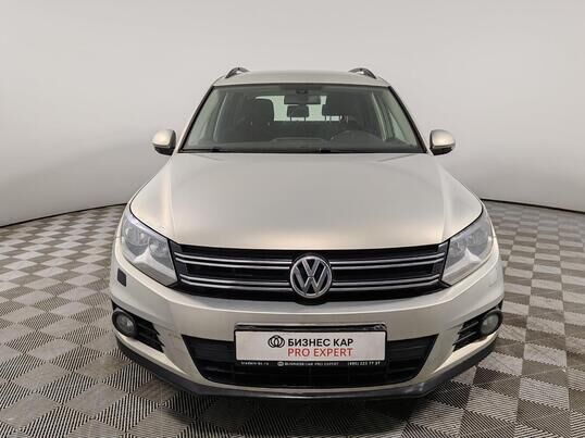 Volkswagen Tiguan, 2012&nbsp;г., 232&nbsp;475&nbsp;км