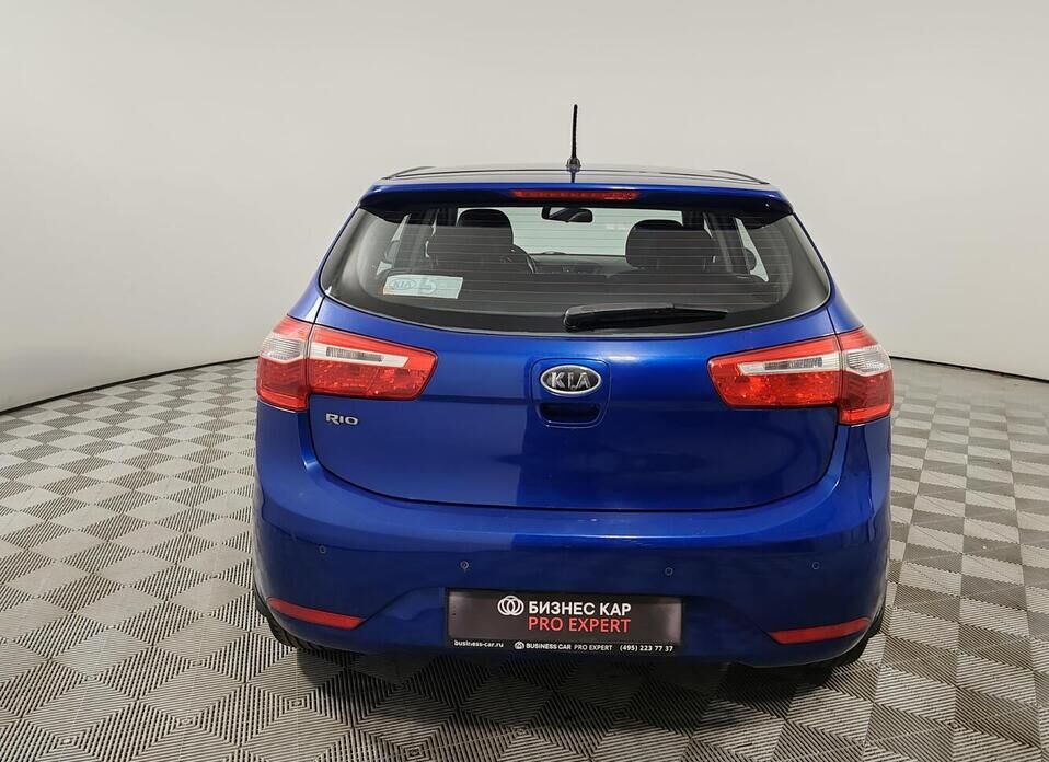 Kia Rio, III 4-speed 1.6 AT (123 л.с.)