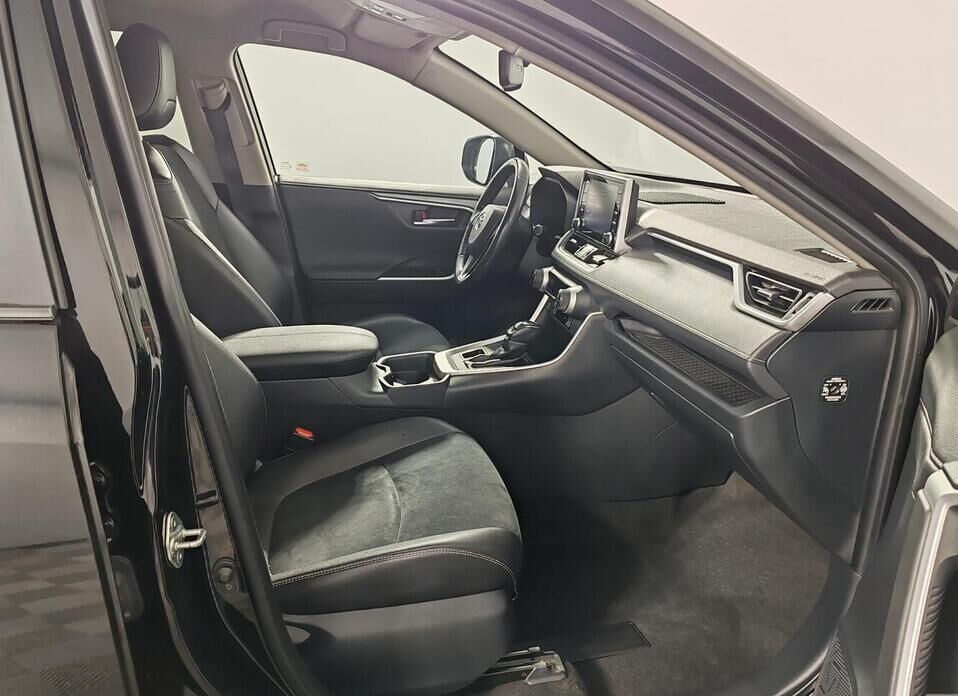 Toyota RAV4, V (XA50) 2.5 AT (199 л.с.) 4WD