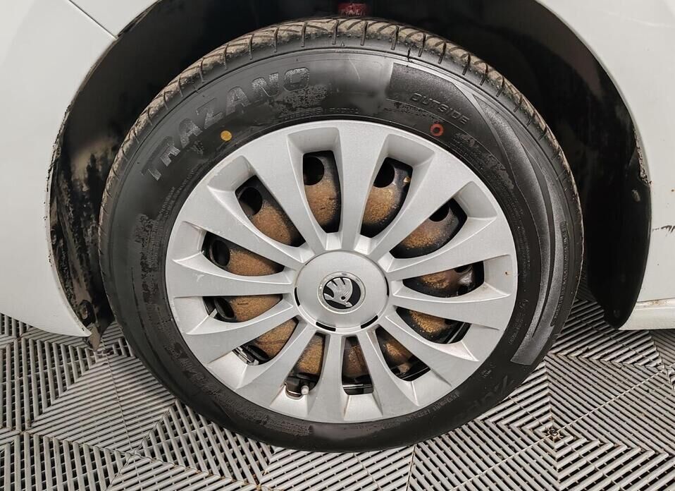 Skoda Rapid, I Рестайлинг 1.6 AT (110 л.с.)
