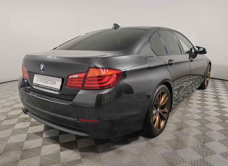 BMW 5 серии 528i 3.0 AT (258 л.с.) 4WD